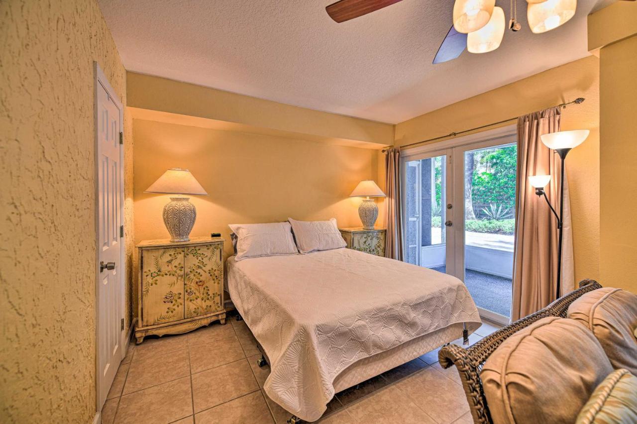 Lido Key Hideout With Patio And Yard And Walk To Beach! Sarasota Exterior foto