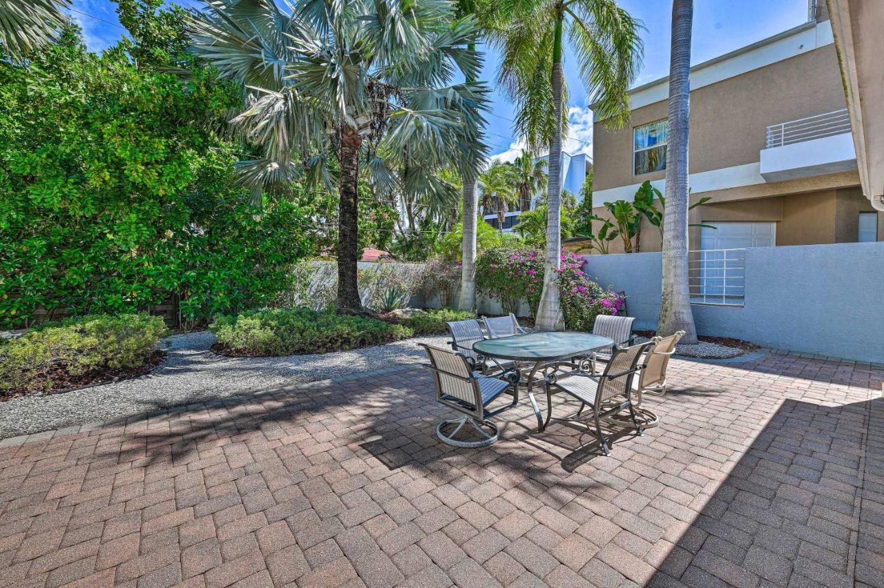 Lido Key Hideout With Patio And Yard And Walk To Beach! Sarasota Exterior foto